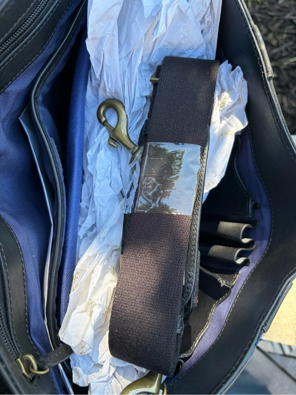 Dooney & Bourke Hunter Messenger Black Florentine NWT Original Packaging